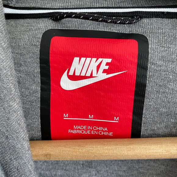 Nike tech fleece hoodie - Picture 5 of 6